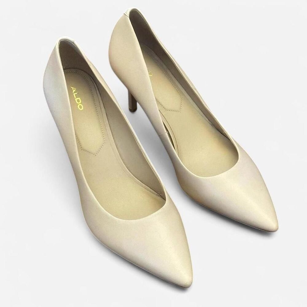 Aldo Women's Cream Pointed Toe Heels SIZE 11